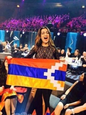 Ermənilərin "Eurovision"da bayraq təxribatı