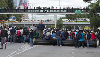 Meksikada müəllimlərlə polislər arasında toqquşma baş verib