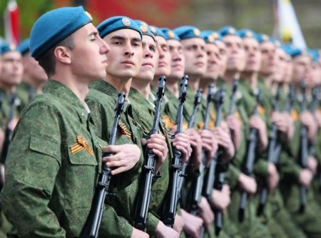 Putin yeni ordu yaradır