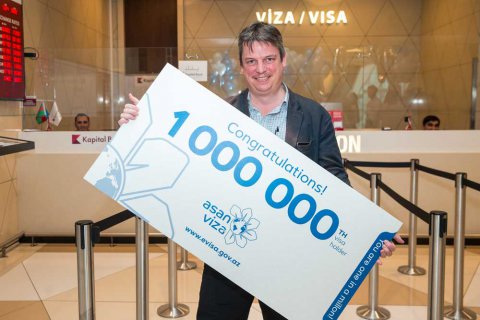 “ASAN Viza” vasitəsi ilə 1 milyonuncu viza verilib - VİDEO