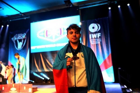 Rüstəm Qasımov dünya üçüncüsü oldu