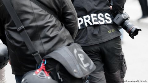 Bu il dünyada 49 jurnalist öldürülüb, 389-u həbs edilib