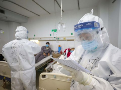 Çində koronavirusdan ölənlərin sayı 2004-ə çatıb