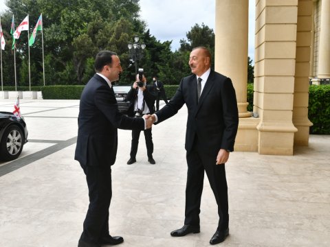 Azərbaycan Prezidenti İlham Əliyev Gürcüstanın Baş naziri ilə görüşüb