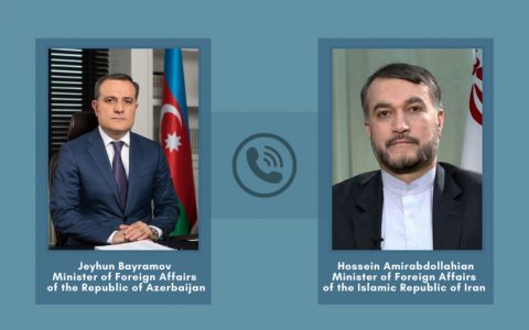 Azərbaycan və İran XİN başçıları telefonla danışdı