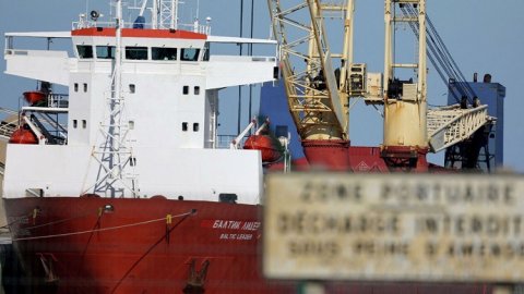 Fransa hakimiyyəti Rusiyanın “Baltic Leader” yük gəmisini saxlayıb