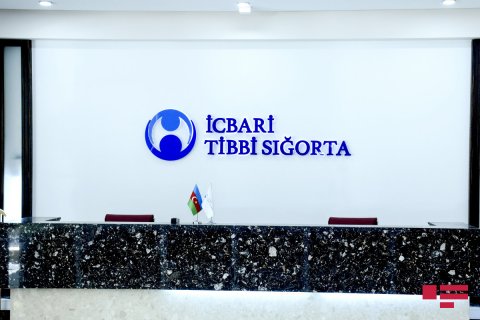 İki işdə çalışanlardan icbari tibbi sığorta haqqı tutulması məsələsinə aydınlıq gətirilib