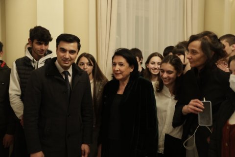 Gürcüstan Prezidenti azərbaycanlı gənclə görüşüb