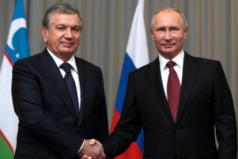 Putin Özbəkistan lideri ilə danışdı