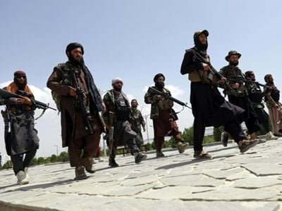 “Taliban”  etirazçı qadınlara atəş açdı - Yaralılar var