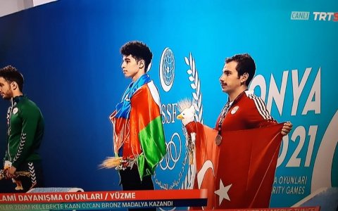 İslamiada: Üzgüçümüz qızıl medal qazandı