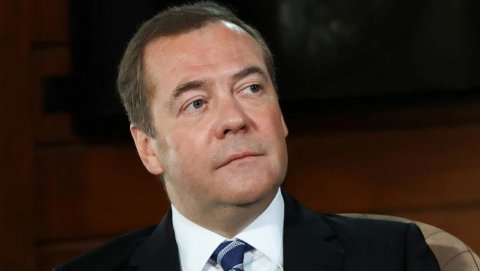 Rusiya hərbi əməliyyatları dayandırmayacaq - Medvedev