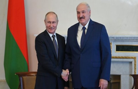“50 min rus xaricə qaçsın, guya nə olacaq” – Lukaşenko