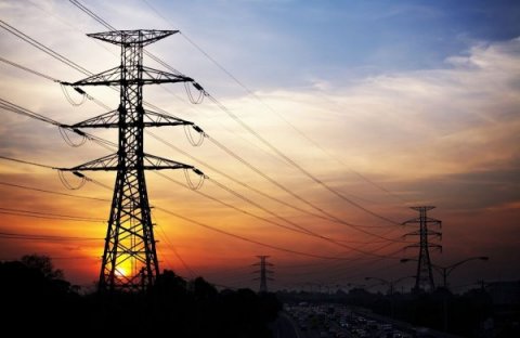 Ukrayna elektrik enerjisi ixracını dayandırdı