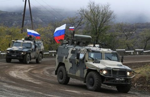 Rusiya sülhməramlıları erməni separatçılarını silahlandırır