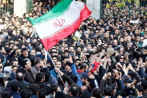 İranda etirazlara dəstək olan 115 hərbçi həbs olundu