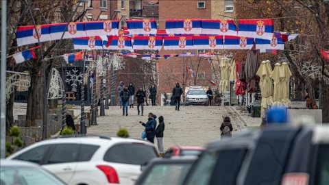 Serbiya Kosovada yeni barikadalar qurdu