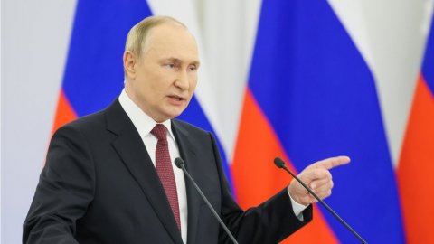 Putin ABŞ-ın Ukraynaya yardım etməsiylə bağlı danışdı