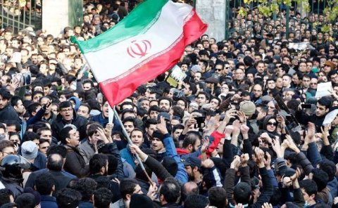 İranda yeni etirazlar dalğalanmağa başlayıb