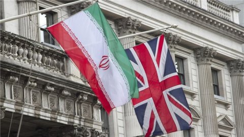 Britaniyadan İrana tələb mesajı