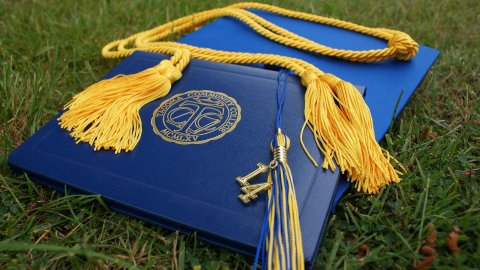 Xarici diplomların tanınması üçün keçiriləcək imtahanın qiyməti açıqlandı