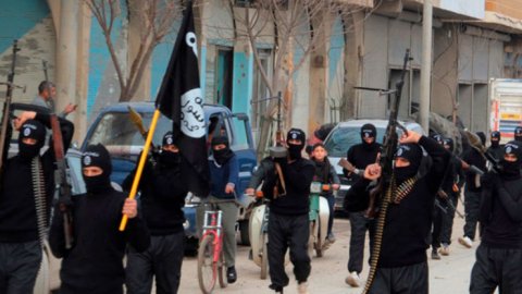 İŞİD Suriyada hücuma keçdi