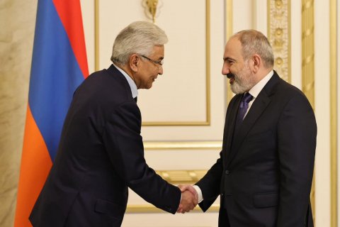 Ermənistanın baş naziri KTMT-nin baş katibi görüşüb