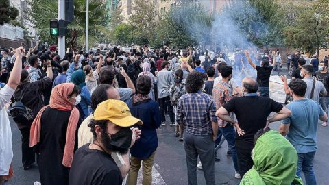İranda fəhlələr etiraz aksiyası keçirdi