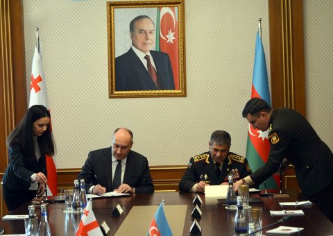 Zakir Həsənov gürcü həmkarı ilə saziş imzaladı