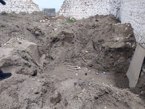 Şuşa şəhərində kütləvi məzarlıq aşkar edildi