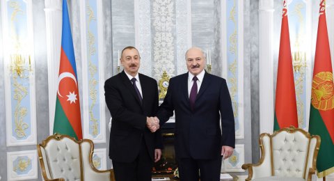 Prezident Lukaşenkoya təbrik məktubu ünvanladı