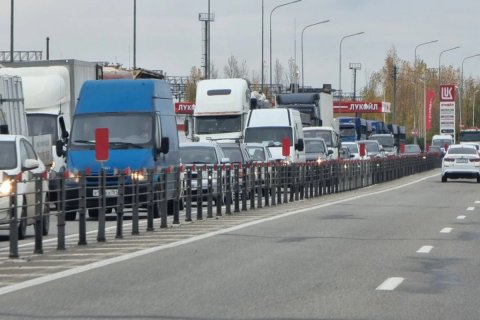 Moskvanın cənubuna gedən magistral yollar bağlandı