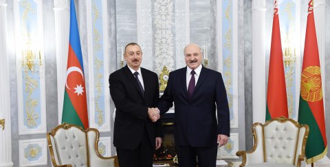 Prezident Lukaşenkoya təbrik məktubu ünvanladı
