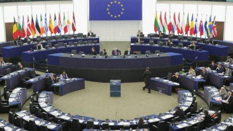 Avropa Parlamenti Ukraynanın üzvlüyünə NATO-dan fərqli davranacaq