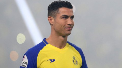 Ronaldo gəlirinə görə “Ginnesin rekordlar kitabı”na düşdü