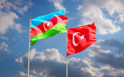 Azərbaycanla Türkiyə arasında əməkdaşlıq protokolu imzalandı
