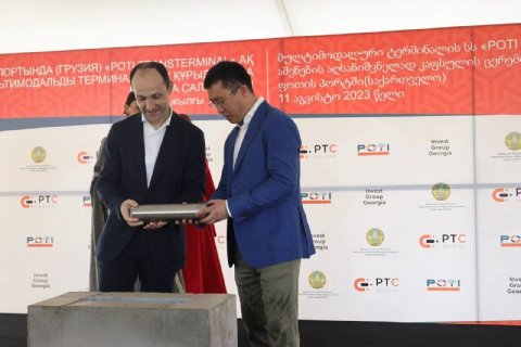 Qazaxıstan Gürcüstanda konteyner terminalının təməlini qoydu