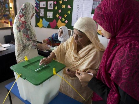 Pakistanda parlament seçkilərinin tarixi açıqlandı