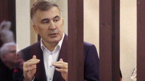 Saakaşvili timsah göz yaşlarını dayandırmalı və taleyi ilə barışmalıdır - Deputat