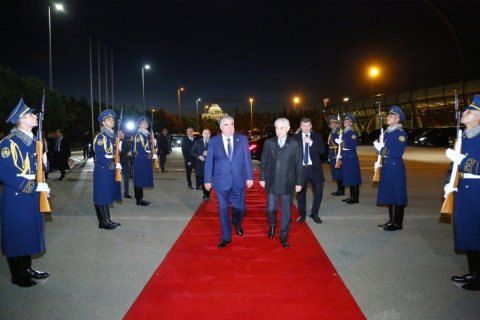 Tacikistan Prezidentinin Azərbaycana səfəri başa çatdı