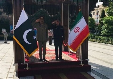 İran və Pakistanın XİN başçıları danışıqlar apardı