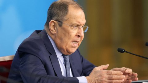 Lavrov Rusiya sülhməramlılarının rolundan danışdı