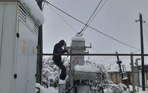 Güclü qar Cəlilabadın 90 kəndini işıqsız qoydu