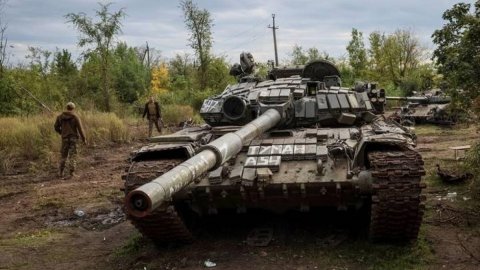 Rusiya tank və PUA istehsalını artırır