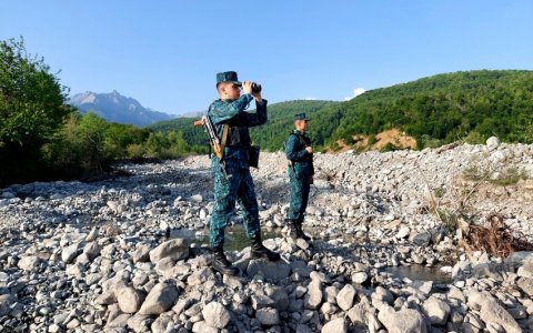 Azərbaycan sərhədini pozan 26 nəfər saxlanılıb