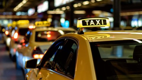 İcazə alan taksi sürücüləri hansı üstünlüklərə malik olacaq? - Açıqlama