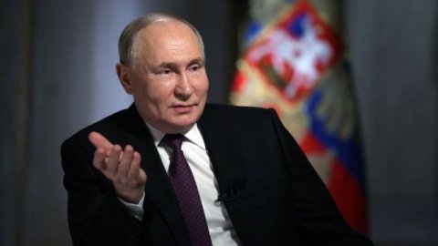 Putin müdafiə nazirini niyə dəyişdiyini açıqladı