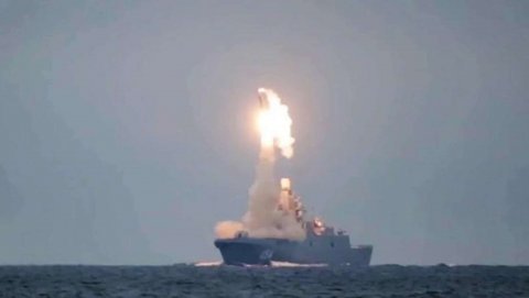 Ukrayna Rusiyanın daha bir gəmisini vurdu