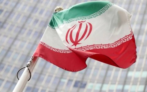 Əhmədinejad yenidən İran Prezidenti olmaq istəyir