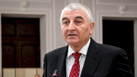 Məzahir Pənahovdan deputatlığa namizədlərə xəbərdarlıq